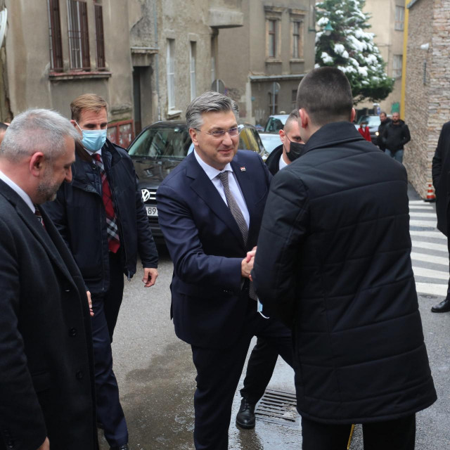 Andrej Plenković tijekom službenog posjeta BiH sastao se s kardinalom Vinkom Puljićem
