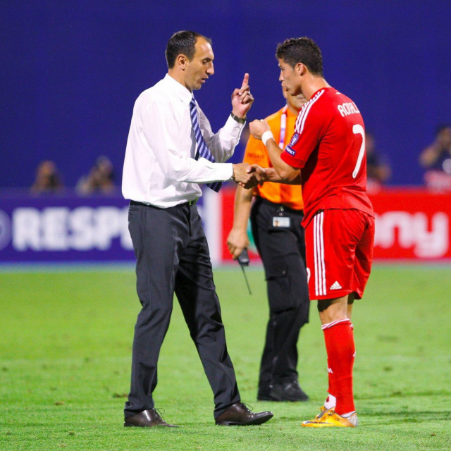 Krunoslav Jurčić i Cristiano Ronaldo u dvoboju između Dinama i Reala 2011.
