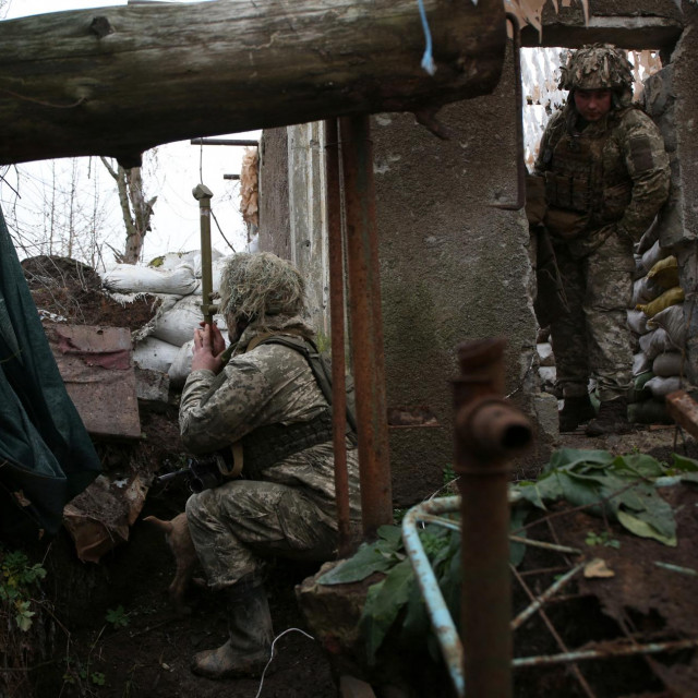 Ukrajinski mladići godinama sazrijevaju u rovovima Donjecke oblasti
