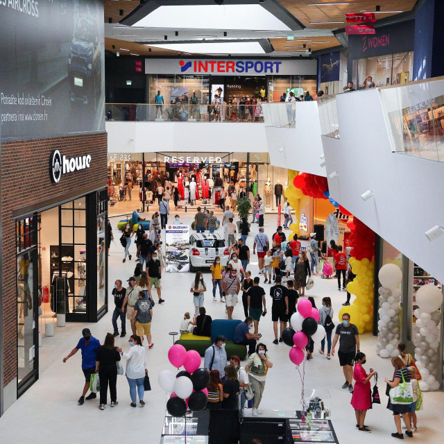 Shopping centar, Ilustrativna fotografija
