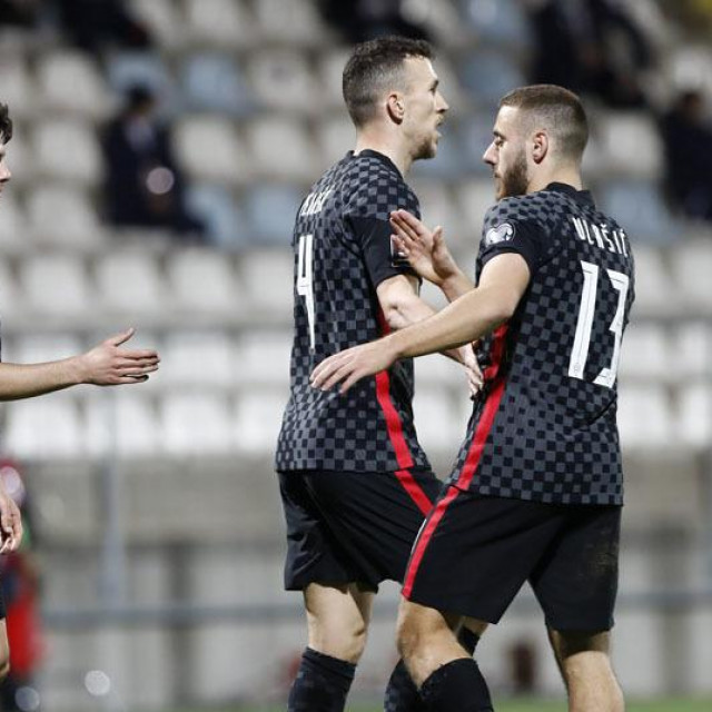 Brekalo, Perišić, Vlašić, Ramadani (u krugu)

