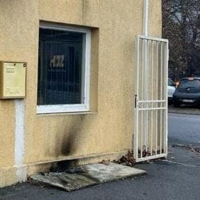 Mjesto gdje je bačen molotovljev koktel
