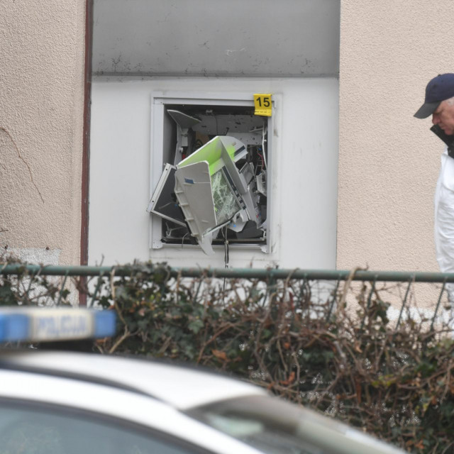 Razneseni bankomat u Podsusedu
