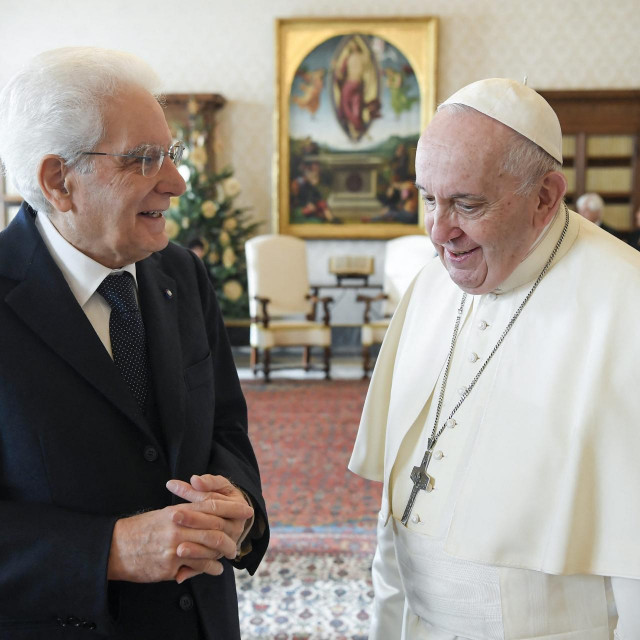 predsjednik Talijanske Republike Sergio Mattarella i papa Franjo
