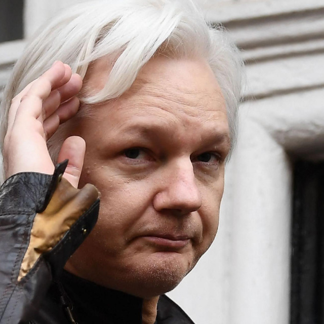 Julian Assange
