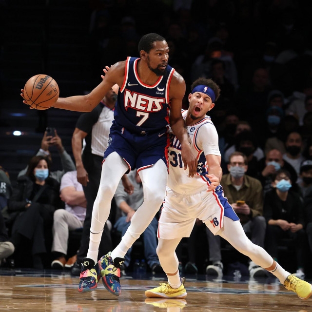 Durant je protiv Philadelphije ubacio 34 poena te imao 11 skokova i 8 asistencija
