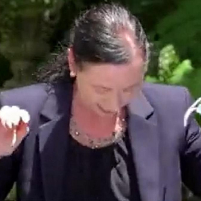 Australska ministrica u borbi s paukom
