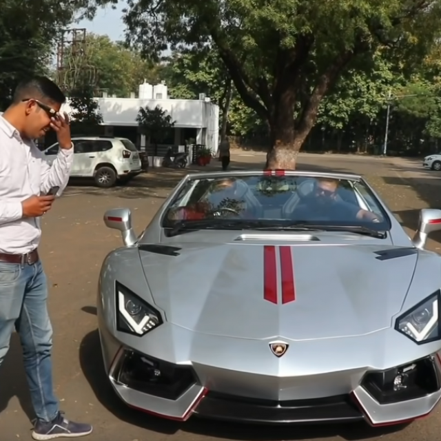 Replika Lamborghinija Aventadora
