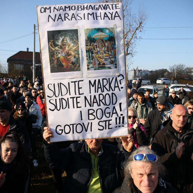 Prosvjednici ispred zatvora Remetinec traže puštanje Marka Franciškovića na slobodu
