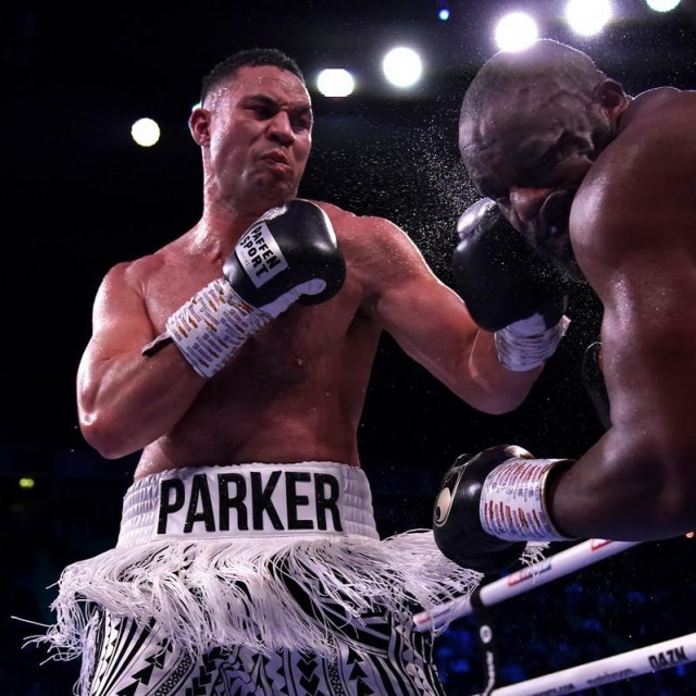 Joseph Parker vs. Derek Chisora