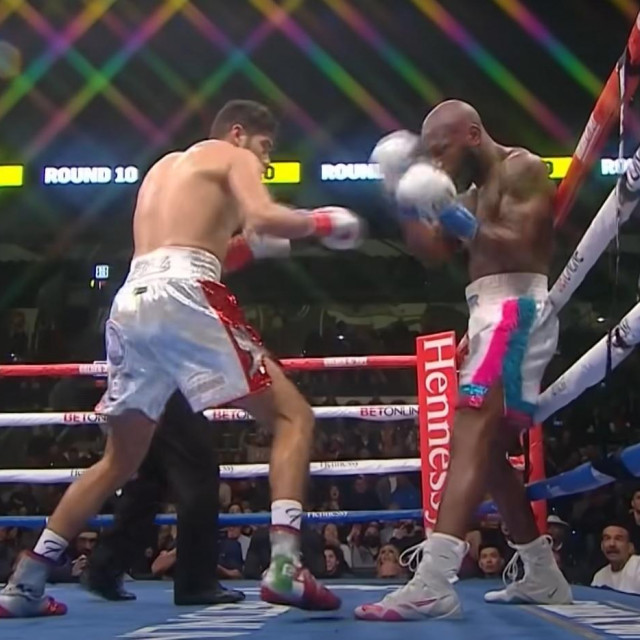 Zurdo Ramirez vs. Yunieski Gonzalez
