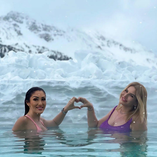 Hana Hadžiavdagić i Iva Todorić
