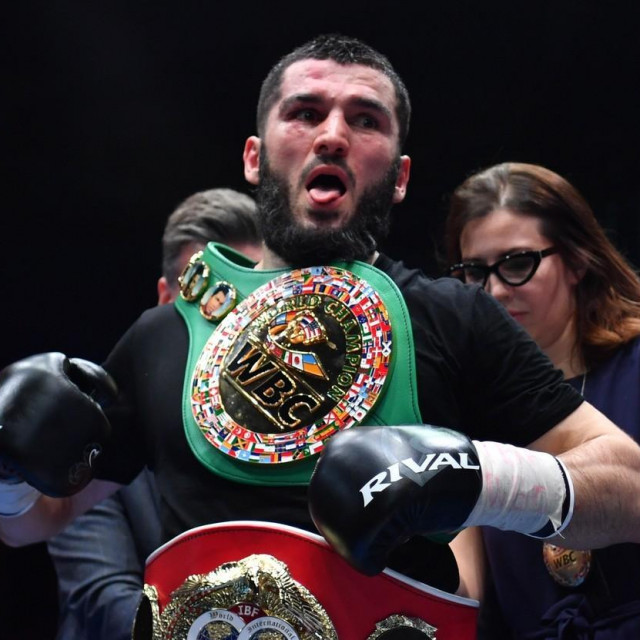 Artur Beterbiev