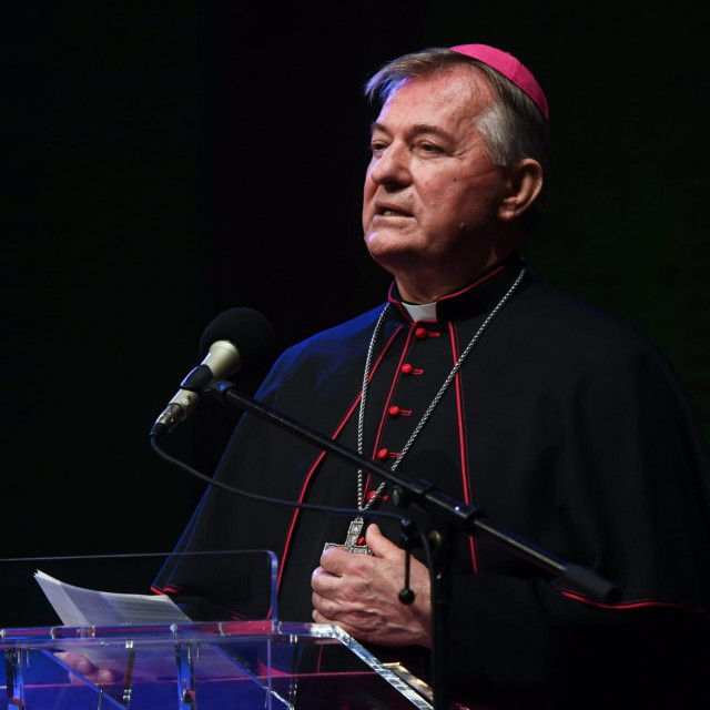 Nadbiskup splitsko-makarski Marin Barišić
