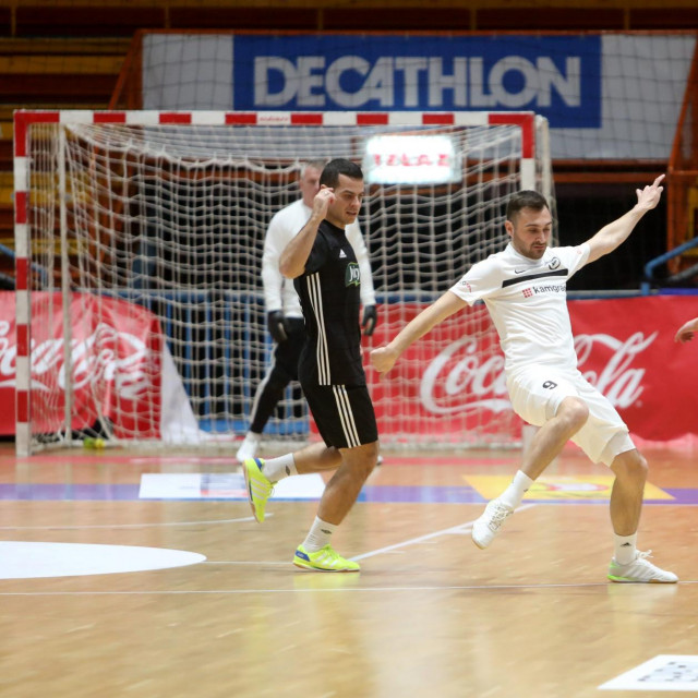 Mario Jozić je protiv Promotionplay Kamgrada obranio jedan sedmerac u regularnom dijelu, te dva u raspucavanju
