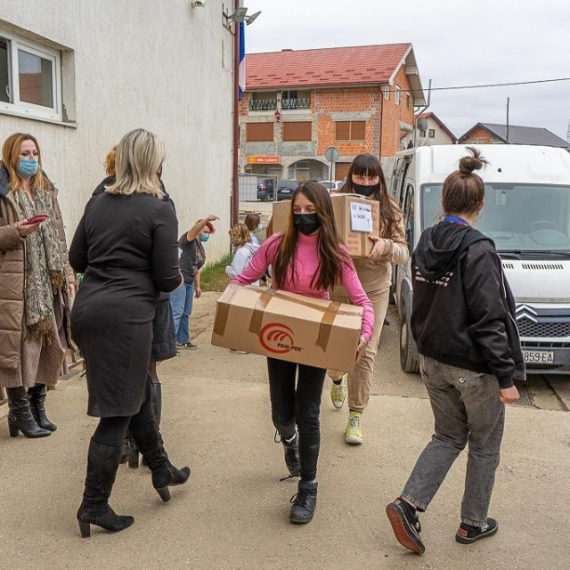 Do sada je u kampanji HAPPYCENTAR prikupljeno više od komada 5000 raznih igračaka i druge opreme za djecu
