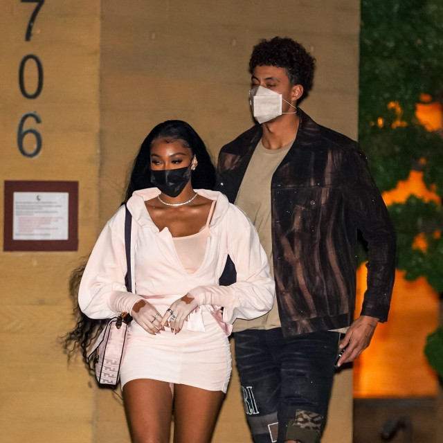 Winnie Harlow i Kyle Kuzma
