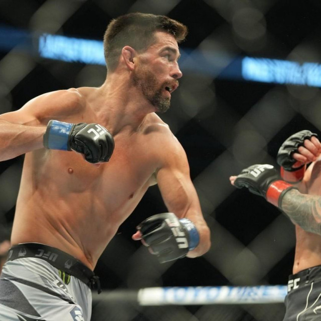 Dominick Cruz vs. Pedro Munhoz
