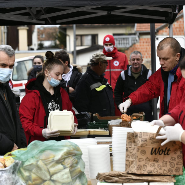 Hrvatski Crveni križ u Petrinji.
