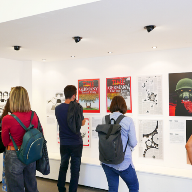 S prve verzije izložbe Mirka Ilića u HDD galeriji u Zagrebu

 
