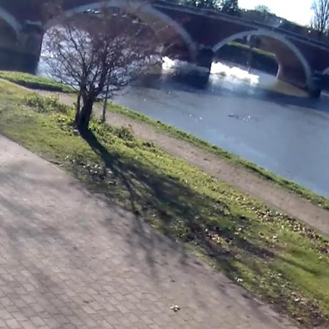 Trenutak potresa na Baniji
