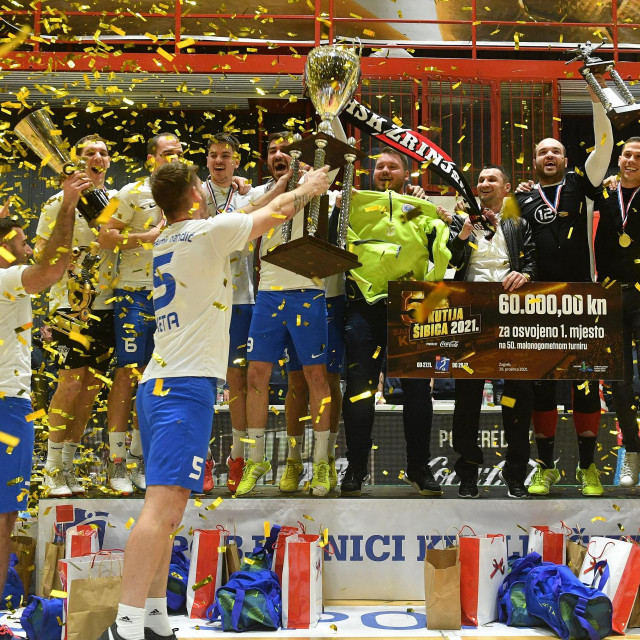 Slavlje momčadi Krešimir Keta Bandić
