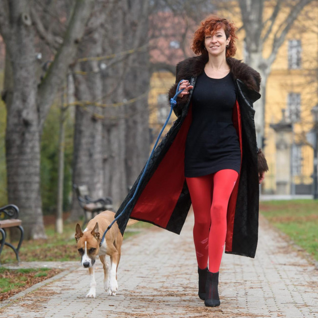 Ana Marija Šir, kaput Irena Šekez Sestrić
