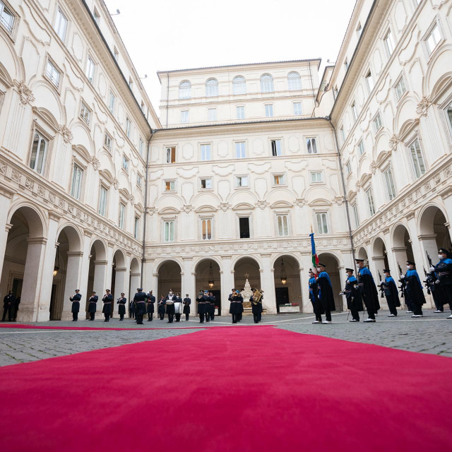 Palača Chigi

