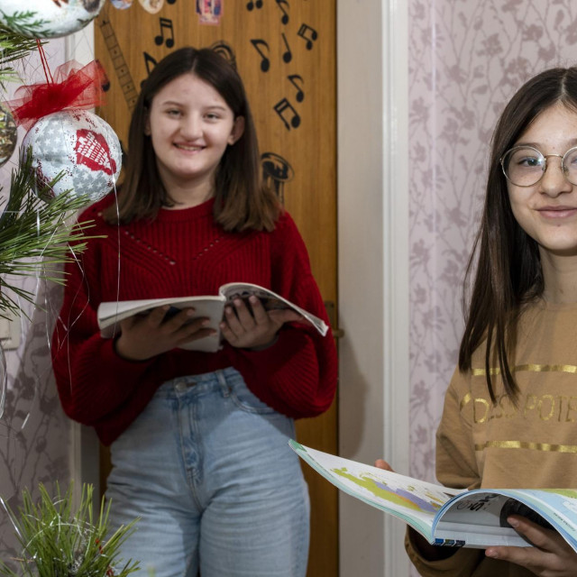 Blizanke Patricija i Lucija Dropulić
