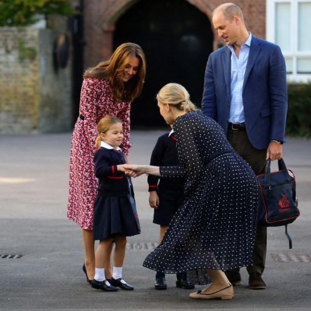 Princzea Charlotte, Kate Middleton, princ George i princ William

