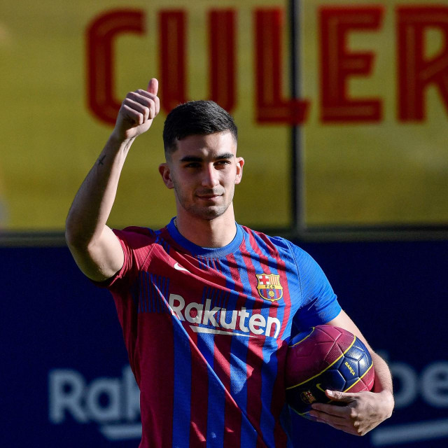 Barcelona je Ferrana Torresa platila 55 milijun eura, ali ne može ga registrirati