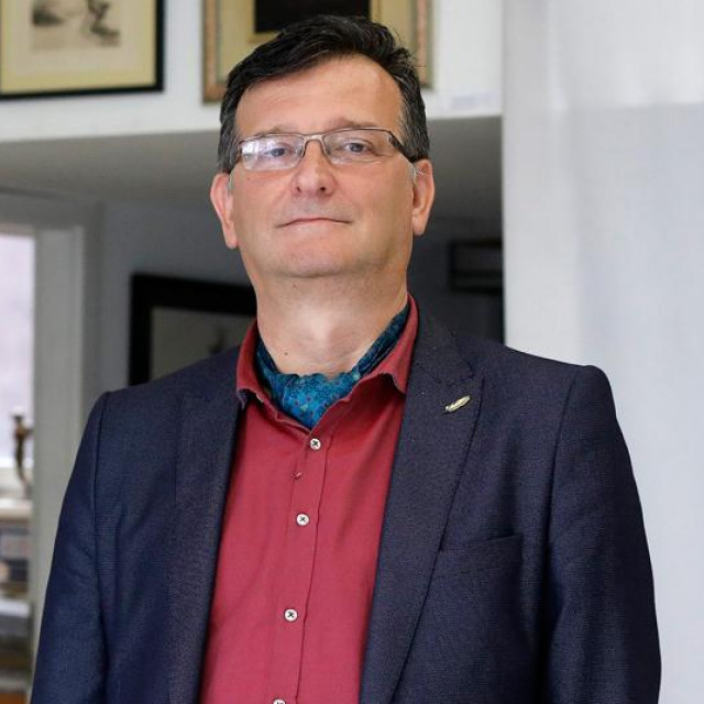 Nikola Albaneže
