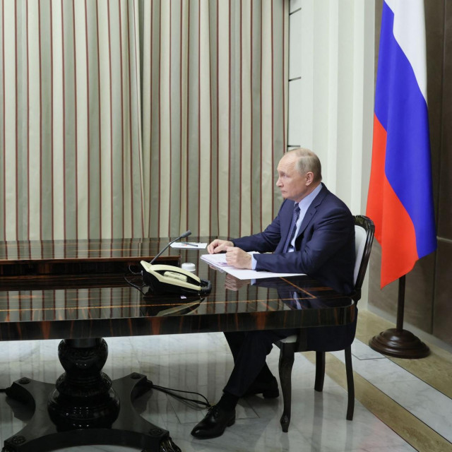 Vladimir Putin tijekom nedavnog sastanka putem videoveze s Joeom Bidenom
