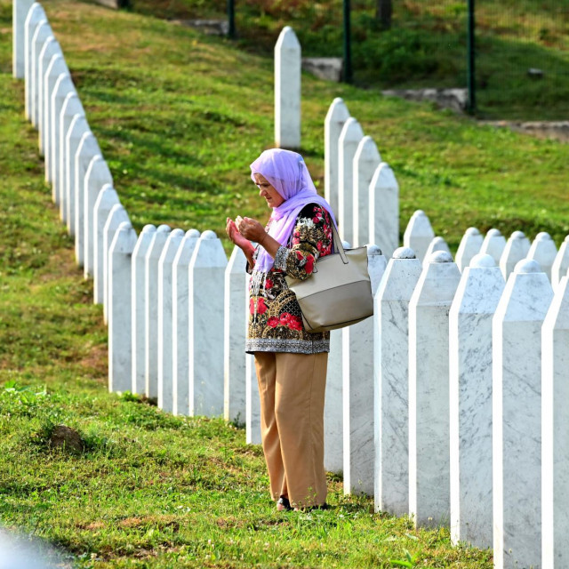 Groblje u Srebrenici/Ilustracija