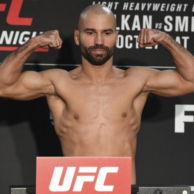 Artem Lobov