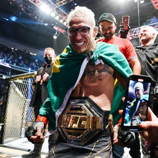 Charles Oliveira
