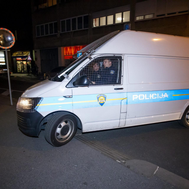 Ilustracija, policijsko vozilo
