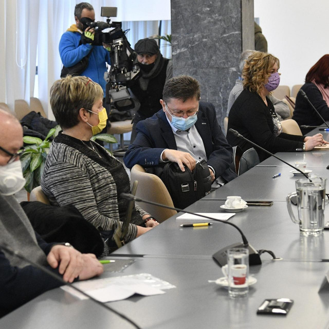 Stjepan Topolnjak, Nada Lovrić, Vilim Ribić
