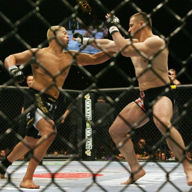 Eddie Sanchez vs. Mirko Filipović

