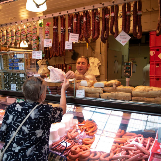 Tržnica u Budimpešti; ilustracija
