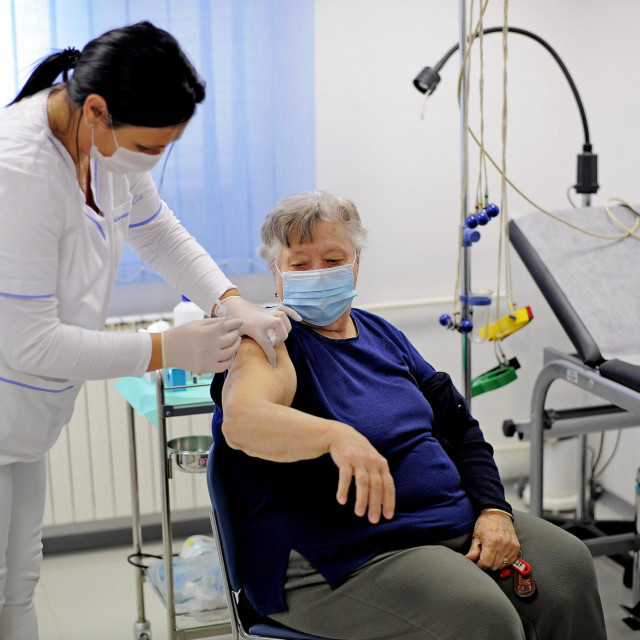 Cijepljenje umirovljenika/Ilustracija
