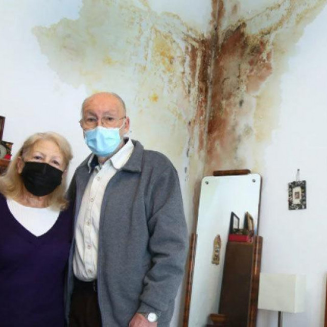 Snježana i Vjekoslav Franetović u spavaćoj sobi
