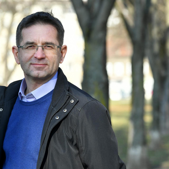 Lingvist Željko Jozić
