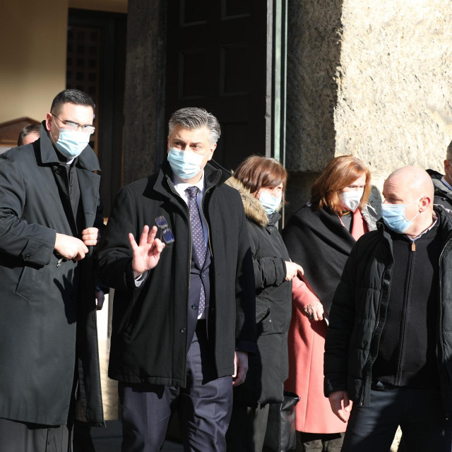 Predsjednik Vlade Andrej Plenković i predsjednik Hrvatskoga sabora Gordan Jandroković
 
