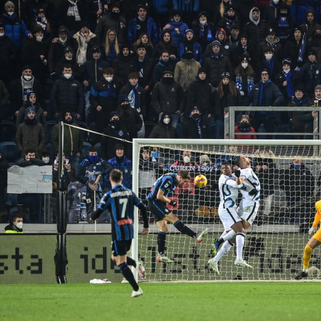 Mario Pašalić bio je večeras vrlo blizu pogotka