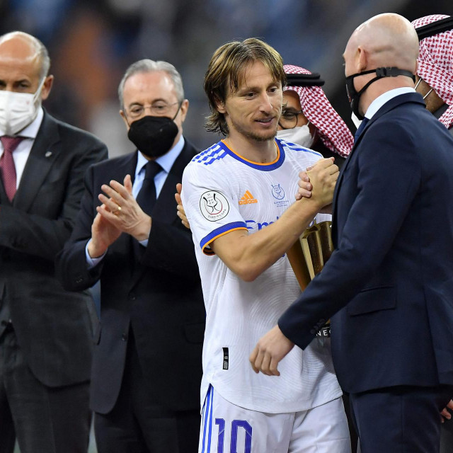 Luka Modrić i Florentino Perez
