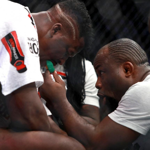 Francis Ngannou i Fernand Lopez