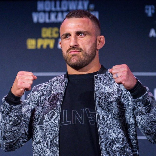 Alexander Volkanovski
