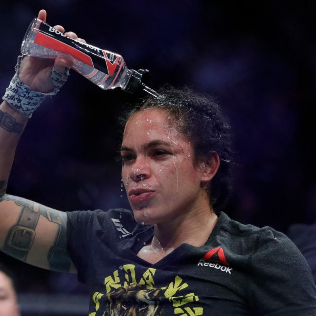 Amanda Nunes
