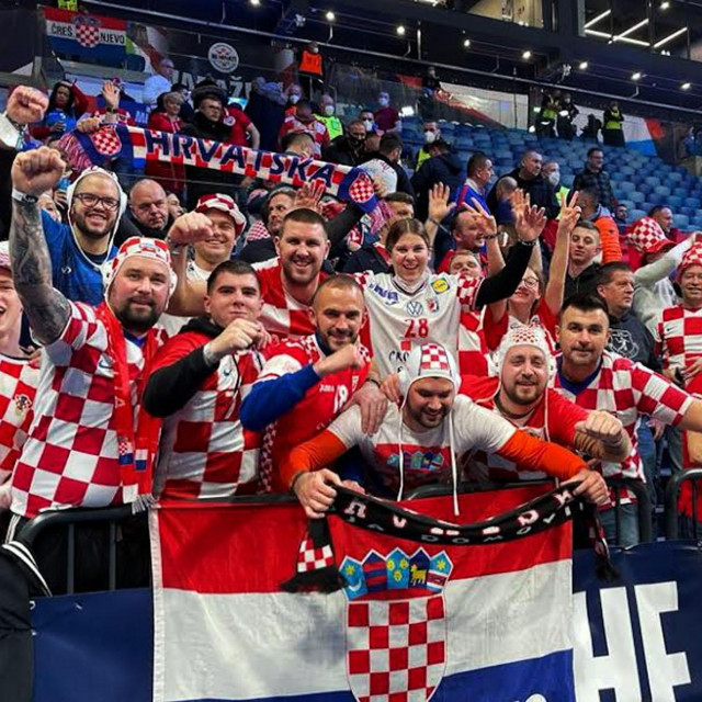 Szeged, 15.1.2022. Navijaci Hrvatske iz Sirokog Brijega na utakmici Hrvatska - Srbija
